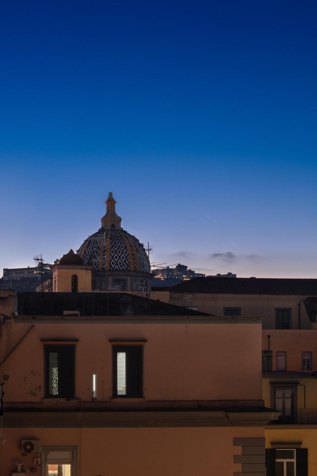 Main - Duomo Hotel Napels Buitenkant foto